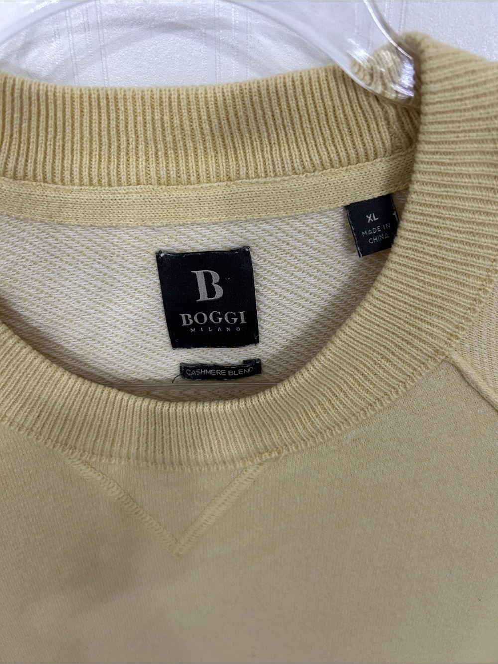 Boggi Milano Men's Cashmere-Blend Crewneck Sweater in Pale Yellow